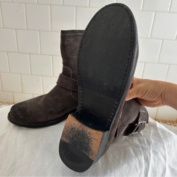 Frye Gray Leather Vicky Engineer Ankle Moto Boots Size 7 - Picture 3 of 4